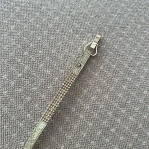 TWO leashes - 1 Pearl & 1 Gold with rhinestones - Picture 4 of 8